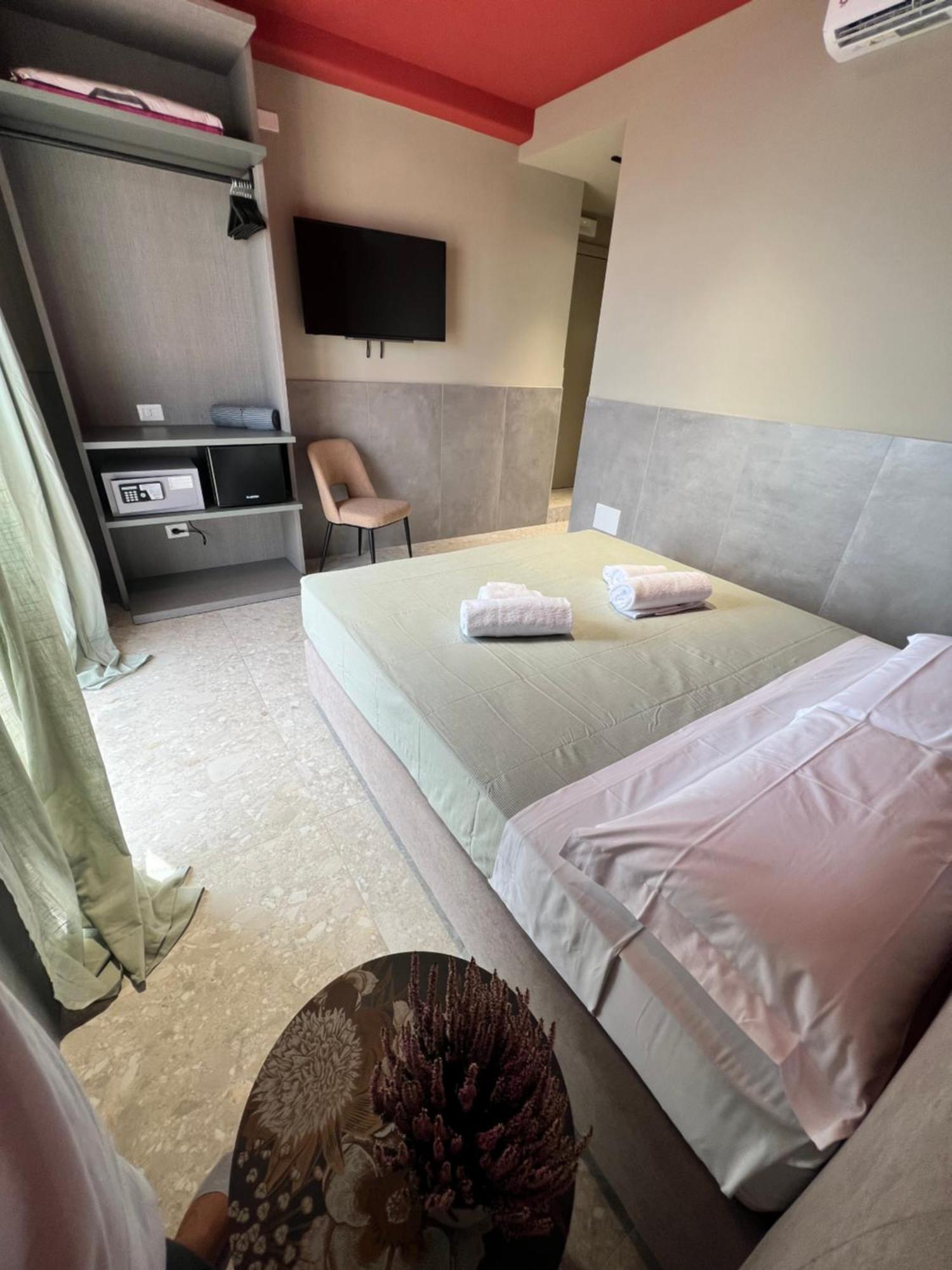 Mia Suites Porto Naples Exterior photo