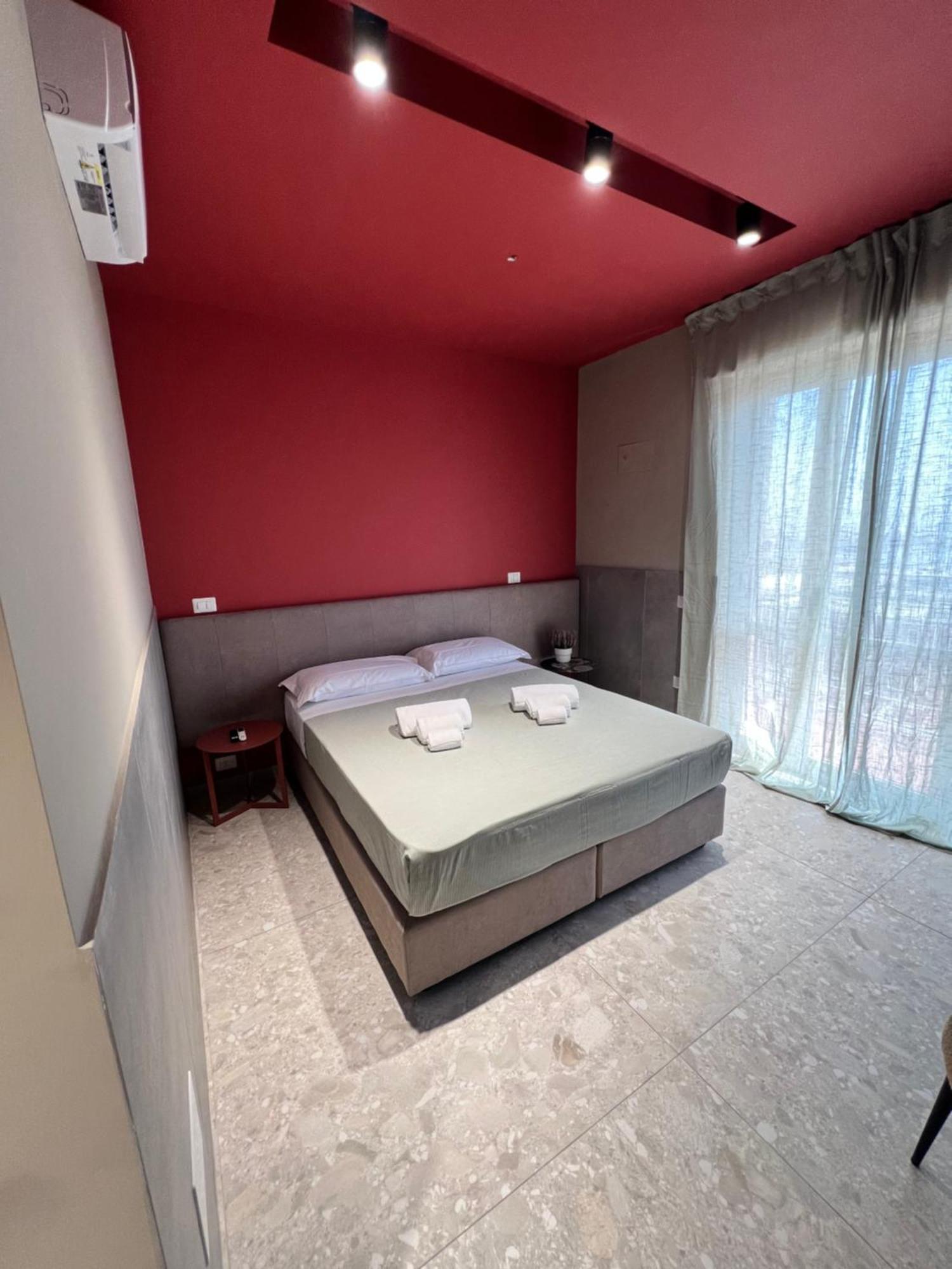 Mia Suites Porto Naples Exterior photo